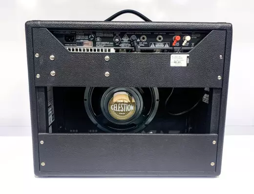 Store Special Product - Fender - \